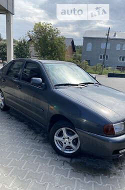 Седан Volkswagen Polo 1997 в Теребовлі