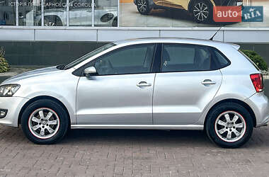 Хэтчбек Volkswagen Polo 2011 в Черновцах