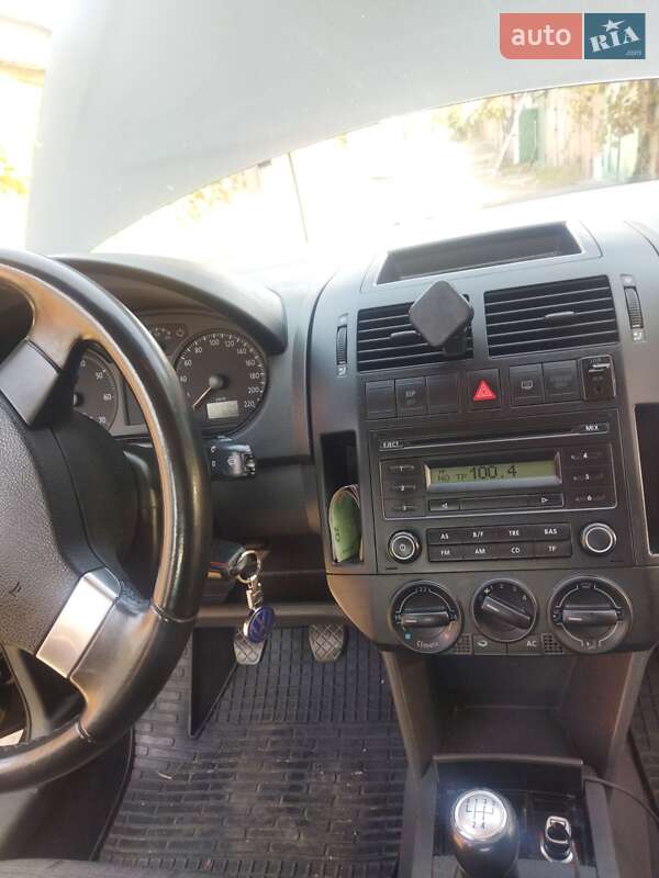 Хэтчбек Volkswagen Polo 2007 в Первомайске