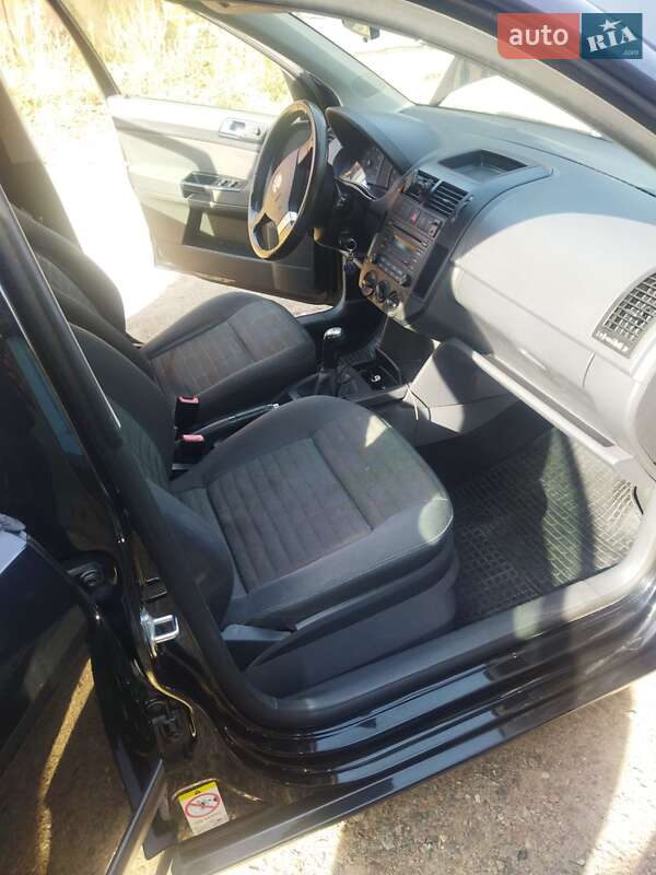 Хэтчбек Volkswagen Polo 2007 в Первомайске