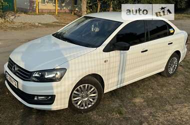 Седан Volkswagen Polo 2016 в Василівці