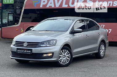 Седан Volkswagen Polo 2018 в Миколаєві