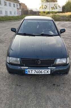 Седан Volkswagen Polo 1997 в Новом Роздоле