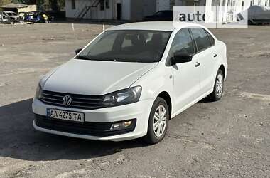 Седан Volkswagen Polo 2017 в Киеве