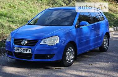 Хетчбек Volkswagen Polo 2009 в Житомирі