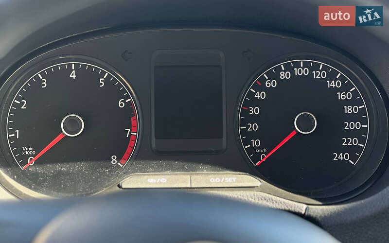 Седан Volkswagen Polo 2019 в Ивано-Франковске