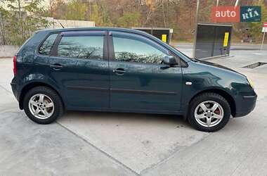 Хэтчбек Volkswagen Polo 2004 в 