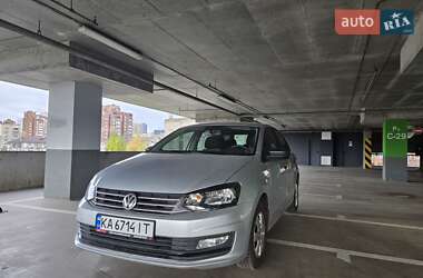 Седан Volkswagen Polo 2019 в Киеве