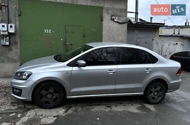 Седан Volkswagen Polo 2015 в Києві