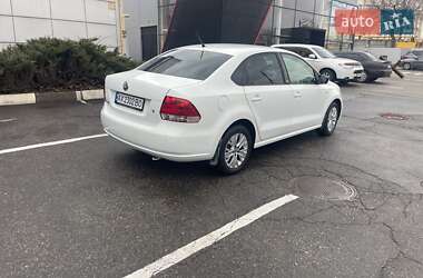 Седан Volkswagen Polo 2014 в Харькове