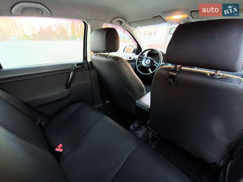 Хетчбек Volkswagen Polo 2005 в Черкасах