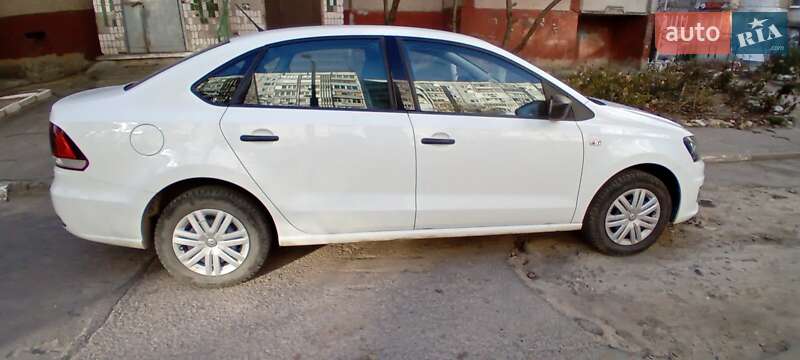 Седан Volkswagen Polo 2016 в Херсоне