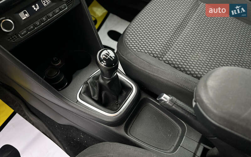 Седан Volkswagen Polo 2013 в Мукачевому