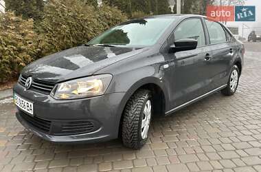 Седан Volkswagen Polo 2012 в Тернополі