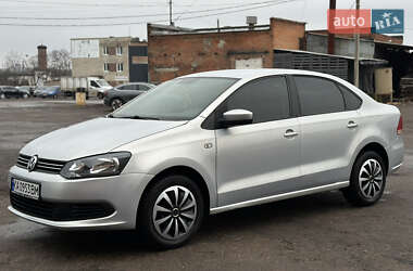 Седан Volkswagen Polo 2012 в Сумах