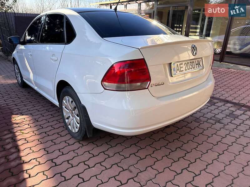 Седан Volkswagen Polo 2012 в Дніпрі