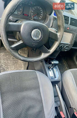 Хэтчбек Volkswagen Polo 2006 в  фото 9 Хэтчбек Volkswagen Polo 2006 в