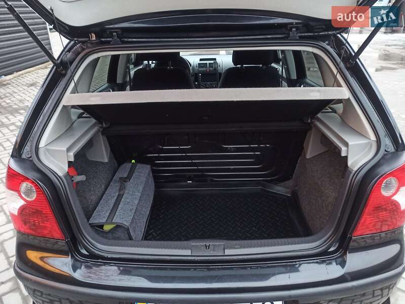 Хетчбек Volkswagen Polo 2005 в Івано-Франківську