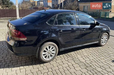 Седан Volkswagen Polo 2011 в 