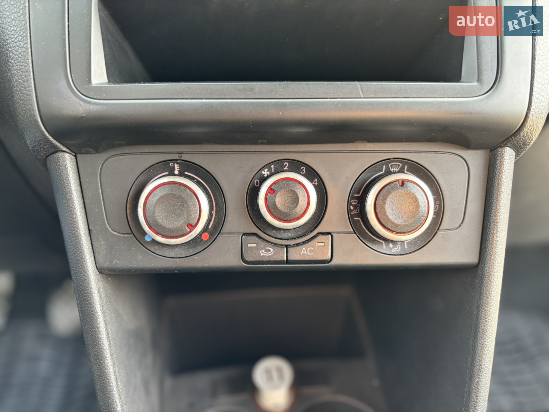 2011 Volkswagen Polo - мініатюра 30