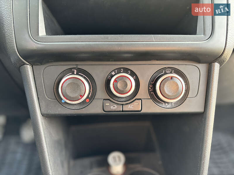 Седан Volkswagen Polo 2011 в Одессе