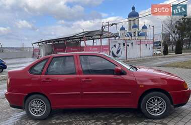 Седан Volkswagen Polo 1997 в Черновцах