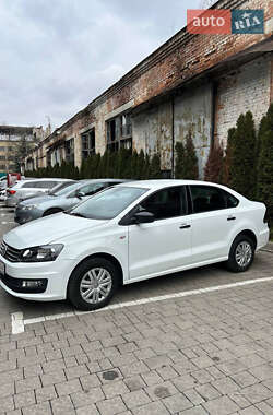 Седан Volkswagen Polo 2019 в Львові