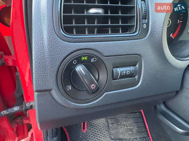 Хетчбек Volkswagen Polo 2012 в Миргороді