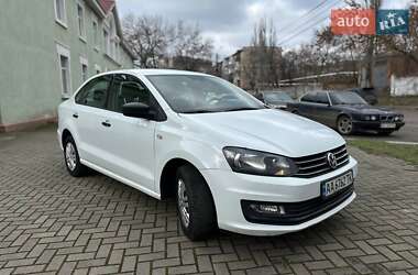 Седан Volkswagen Polo 2017 в Миколаєві