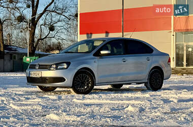 Седан Volkswagen Polo 2011 в Киеве