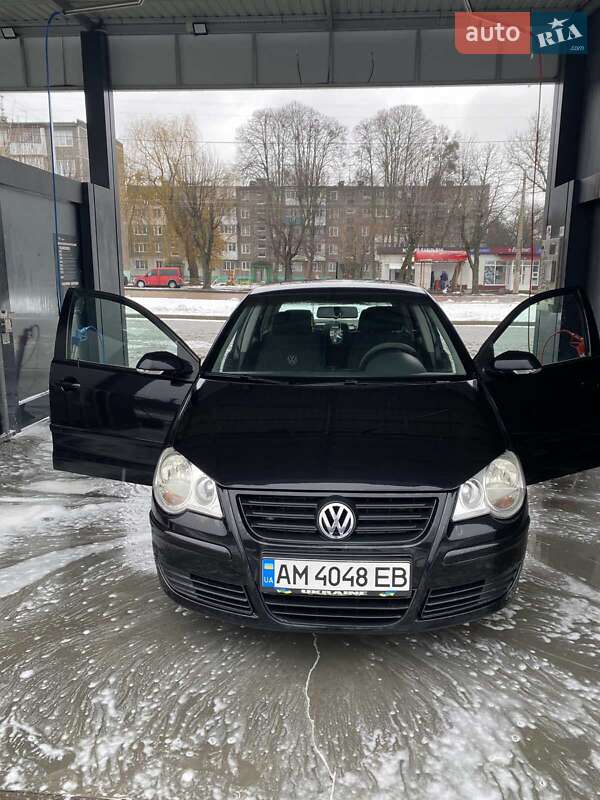 Хэтчбек Volkswagen Polo 2007 в Житомире