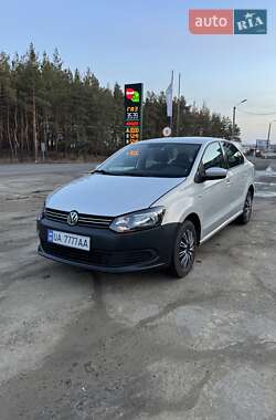 Седан Volkswagen Polo 2013 в Харкові