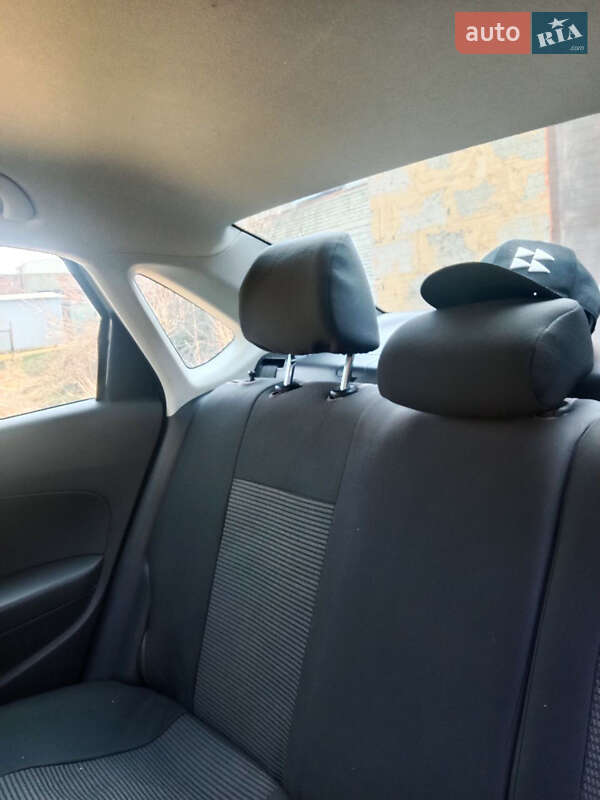 Седан Volkswagen Polo 2012 в Трускавце