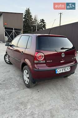 Хэтчбек Volkswagen Polo 2006 в Помошной