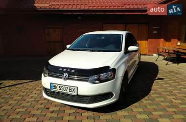 Седан Volkswagen Polo 2013 в Рівному