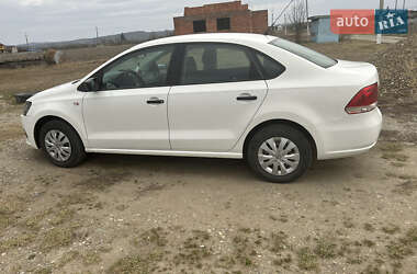 Седан Volkswagen Polo 2011 в Черновцах