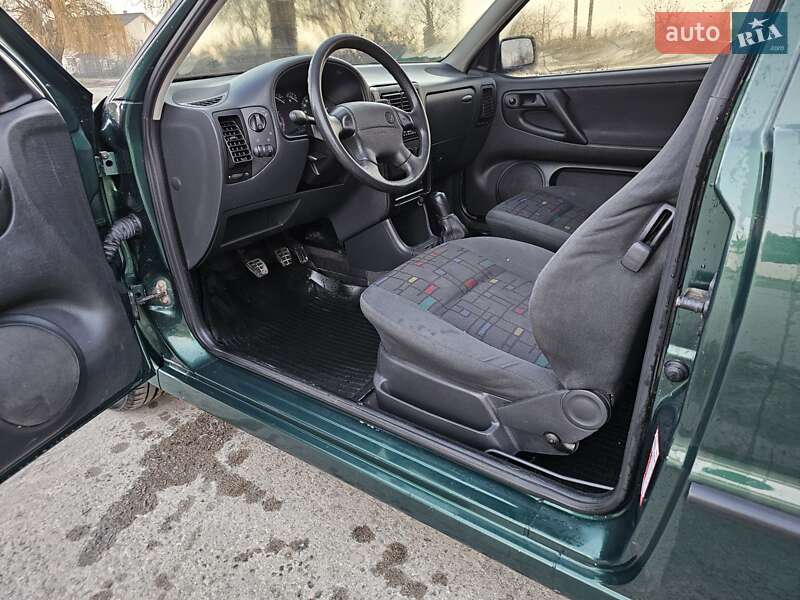 Хетчбек Volkswagen Polo 1998 в Ладижині