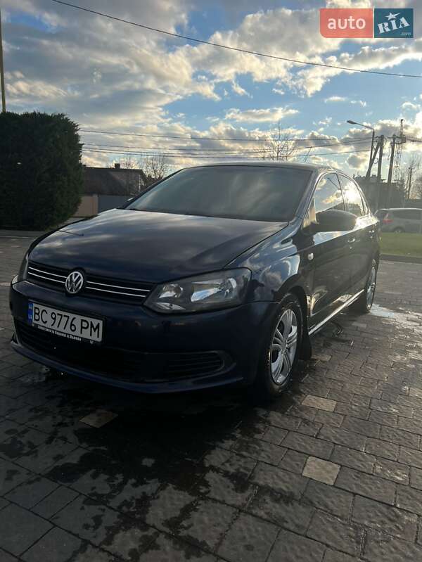 Седан Volkswagen Polo 2012 в Ужгороді