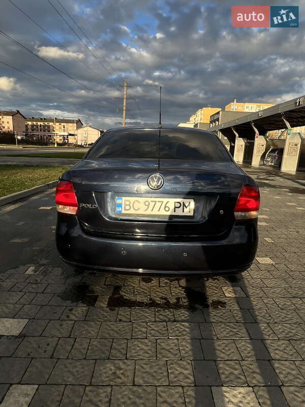 Седан Volkswagen Polo 2012 в Ужгороді