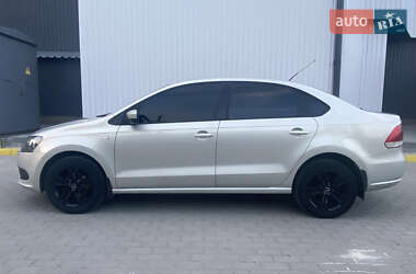Седан Volkswagen Polo 2011 в 