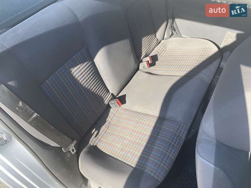 Хетчбек Volkswagen Polo 2008 в Дніпрі