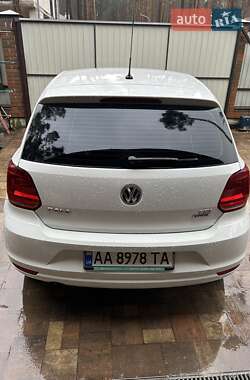 Седан Volkswagen Polo 2015 в 