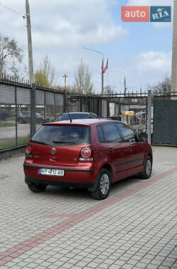 Хэтчбек Volkswagen Polo 2006 в 