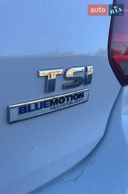 Седан Volkswagen Polo 2015 в 