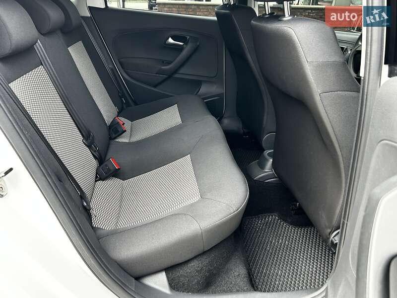 Хетчбек Volkswagen Polo 2013 в Хмельницькому