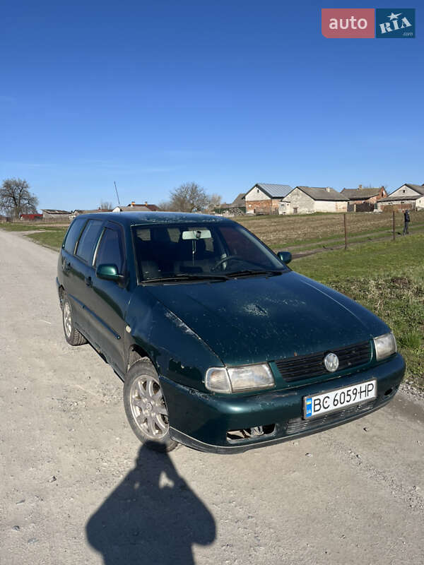 Хэтчбек Volkswagen Polo 1999 в Городке