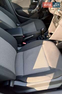 Седан Volkswagen Polo 2012 в 