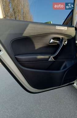 Седан Volkswagen Polo 2012 в 