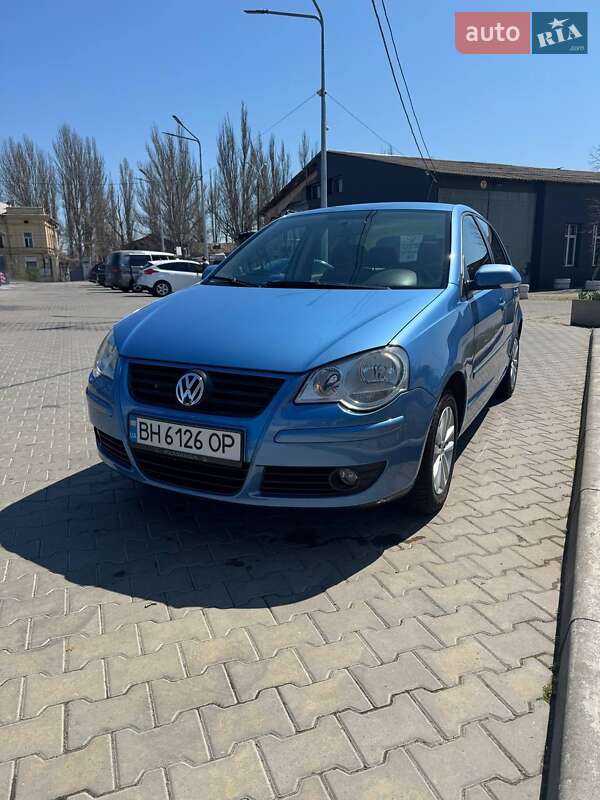 Хэтчбек Volkswagen Polo 2008 в 
