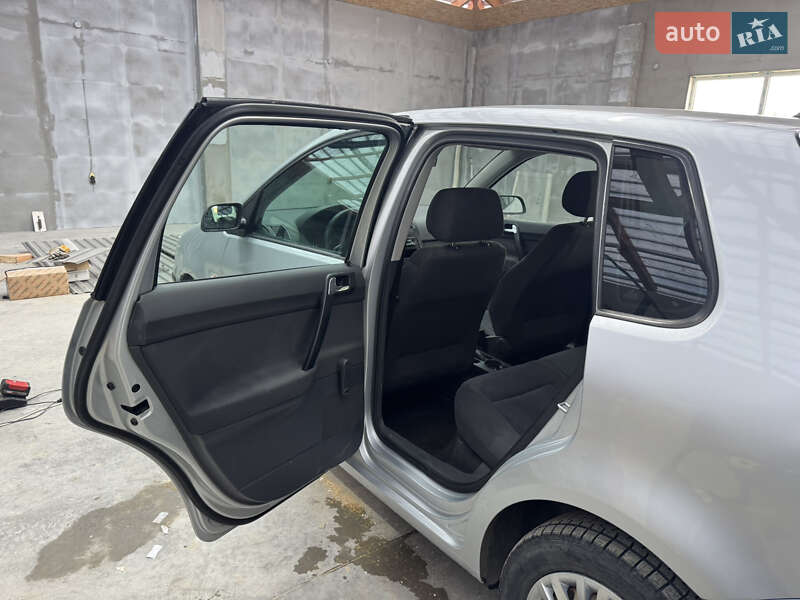 Хэтчбек Volkswagen Polo 2002 в Львове